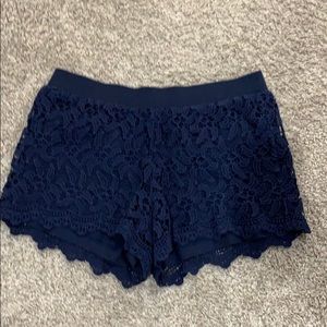 Lilly  Pulitzer crotchet shorts
